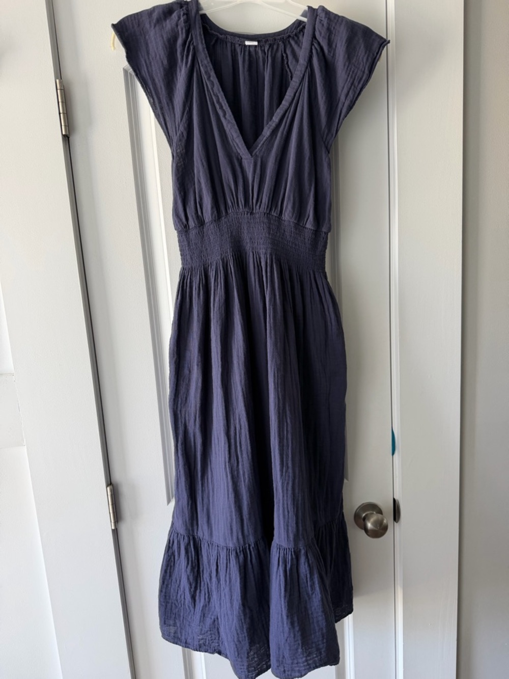 Old Navy Navy V-Neck Smocked Waist Maxi Dress